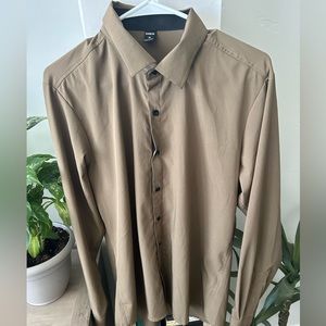 Beige button up shirt long sleeve never worn